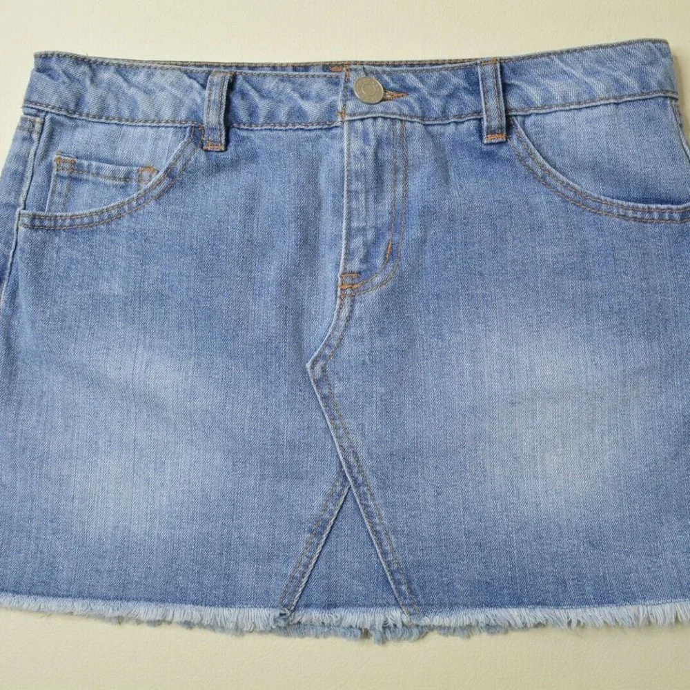 REFUGE Size 6‎ Womens RAW Hem LIGHT Wash Denim BLUE JEAN Short Skirt Miniskirt